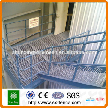 Rang d&#39;acier ISO9001 d&#39;escalier (usine en Chine)